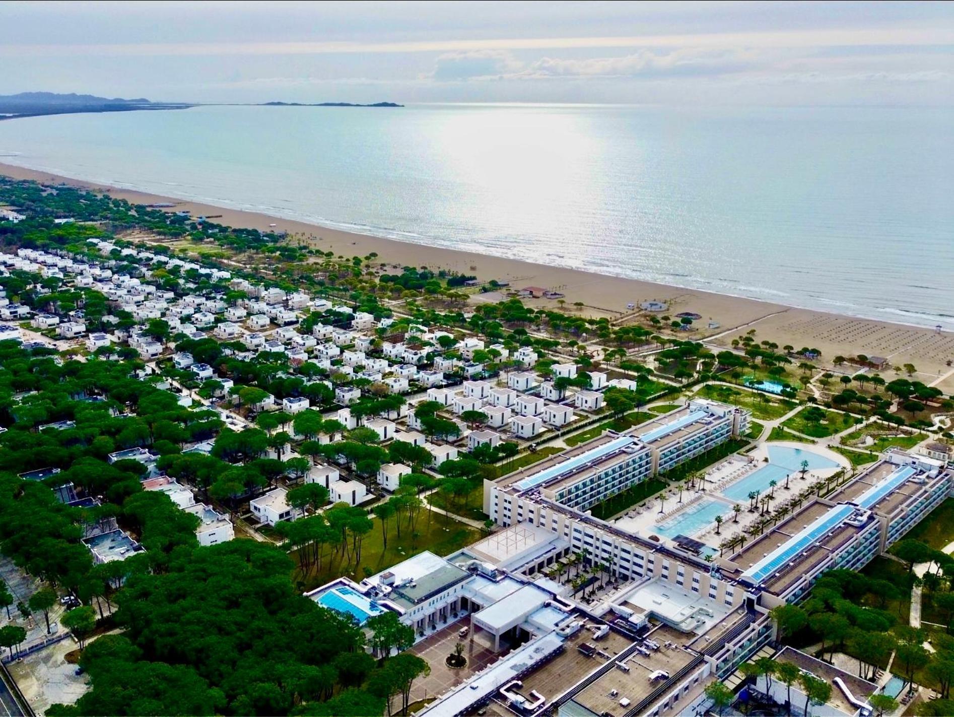Sanpietro Vacation Apartments Durres Bagian luar foto