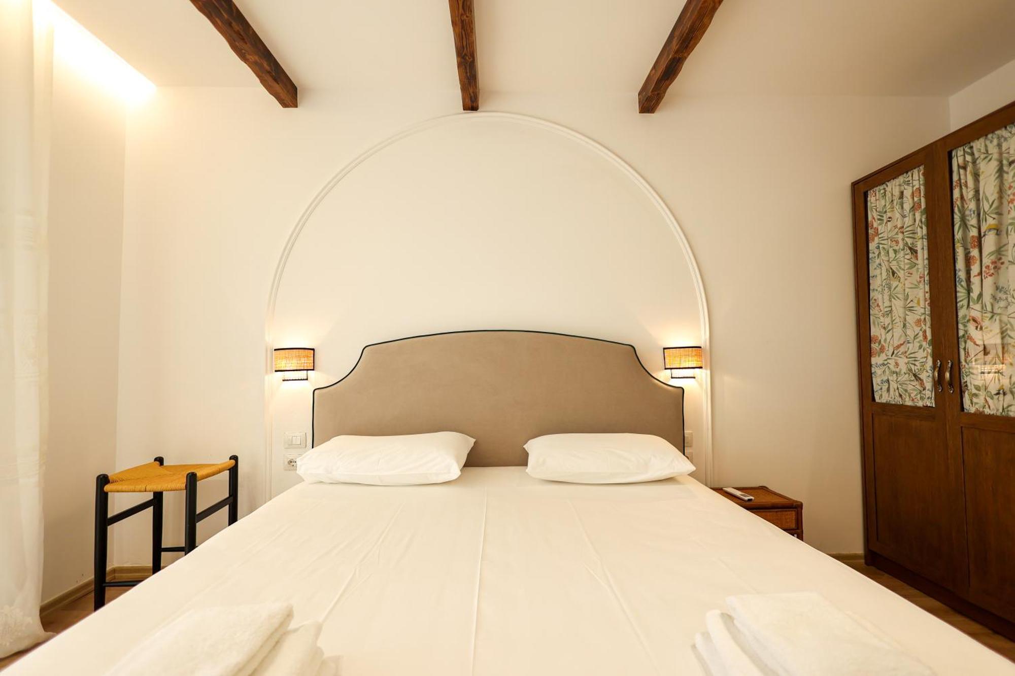 Sanpietro Vacation Apartments Durres Bagian luar foto