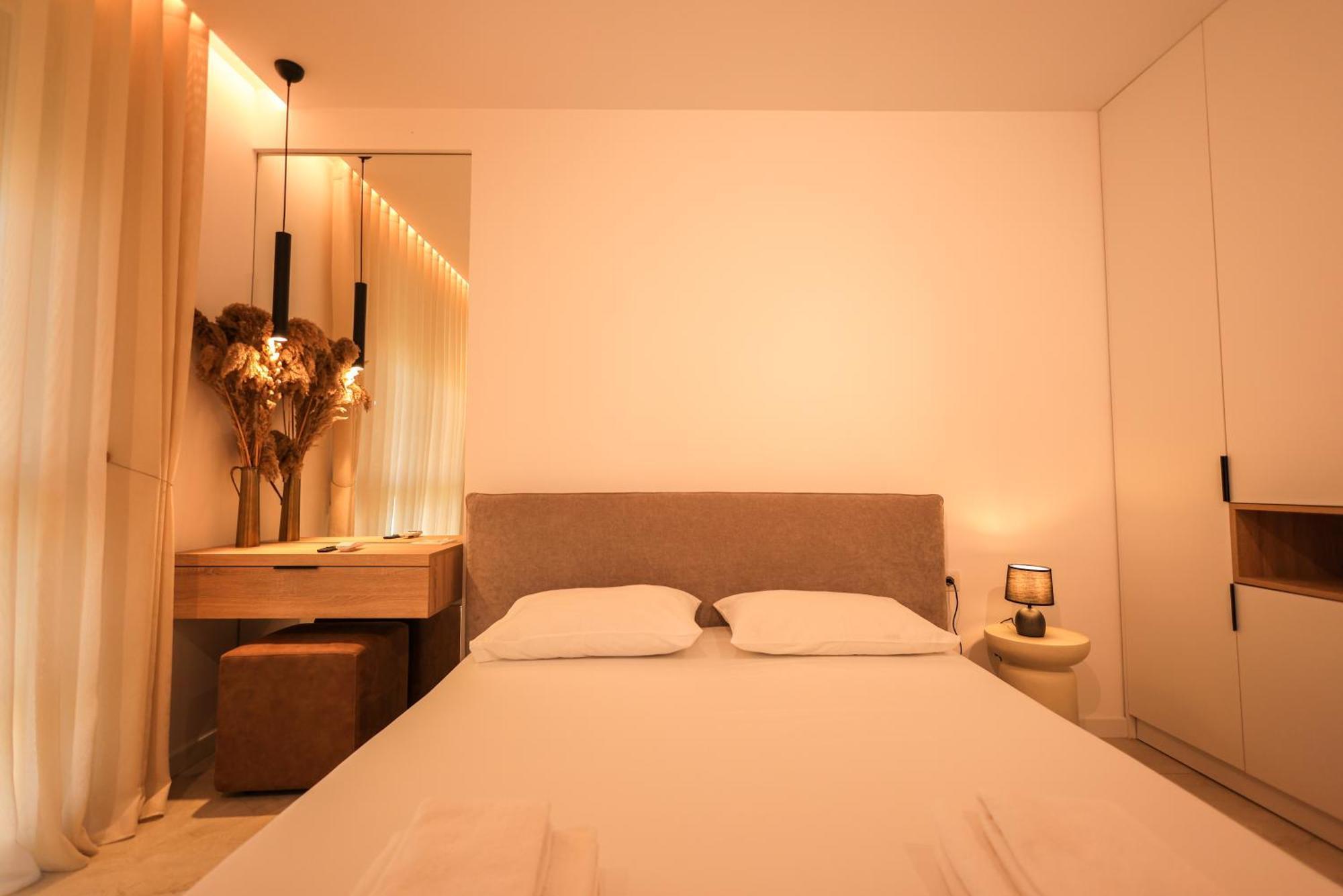 Sanpietro Vacation Apartments Durres Bagian luar foto