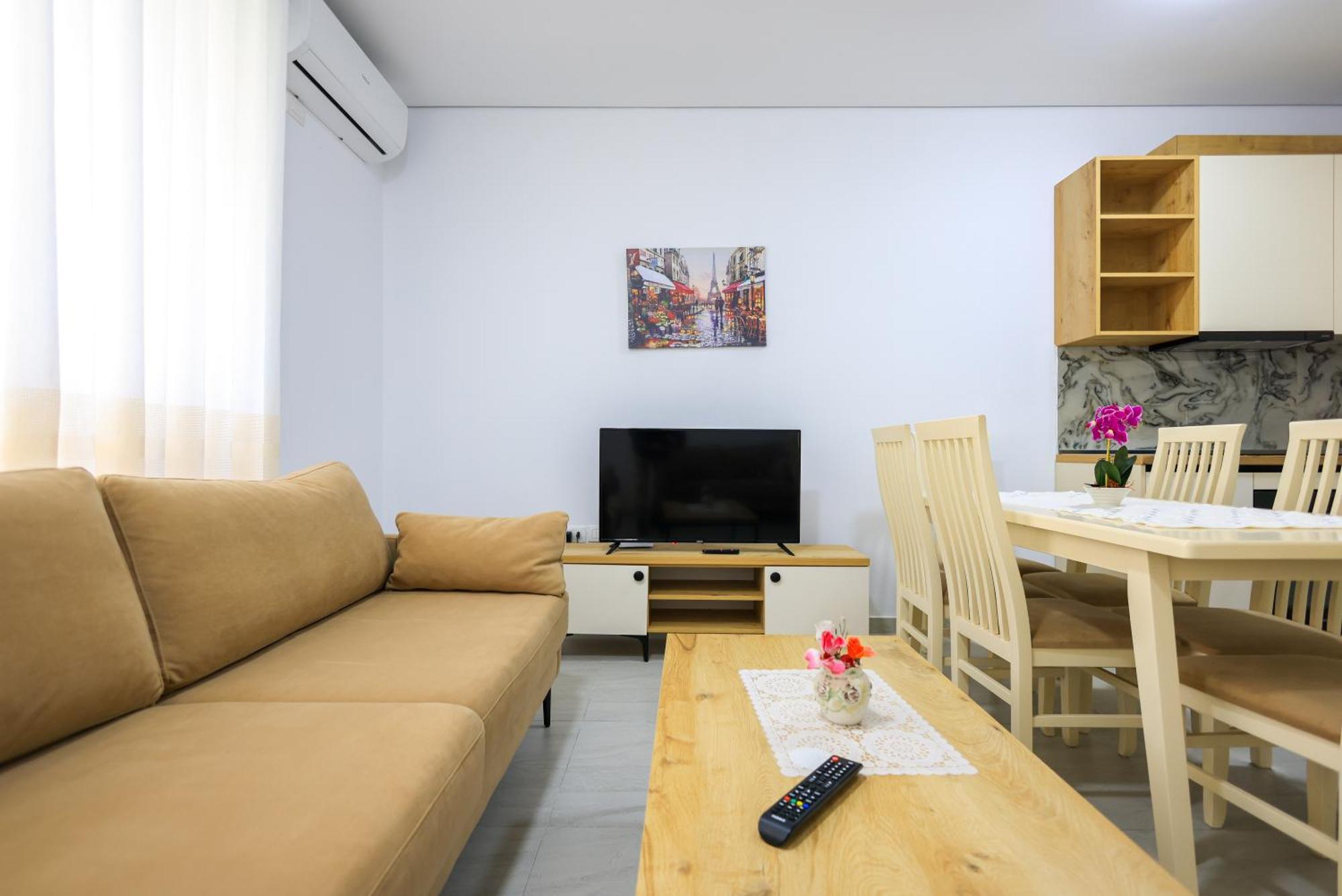 Sanpietro Vacation Apartments Durres Bagian luar foto